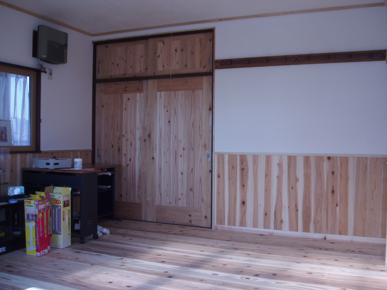 自然素材で清々しい部屋に。